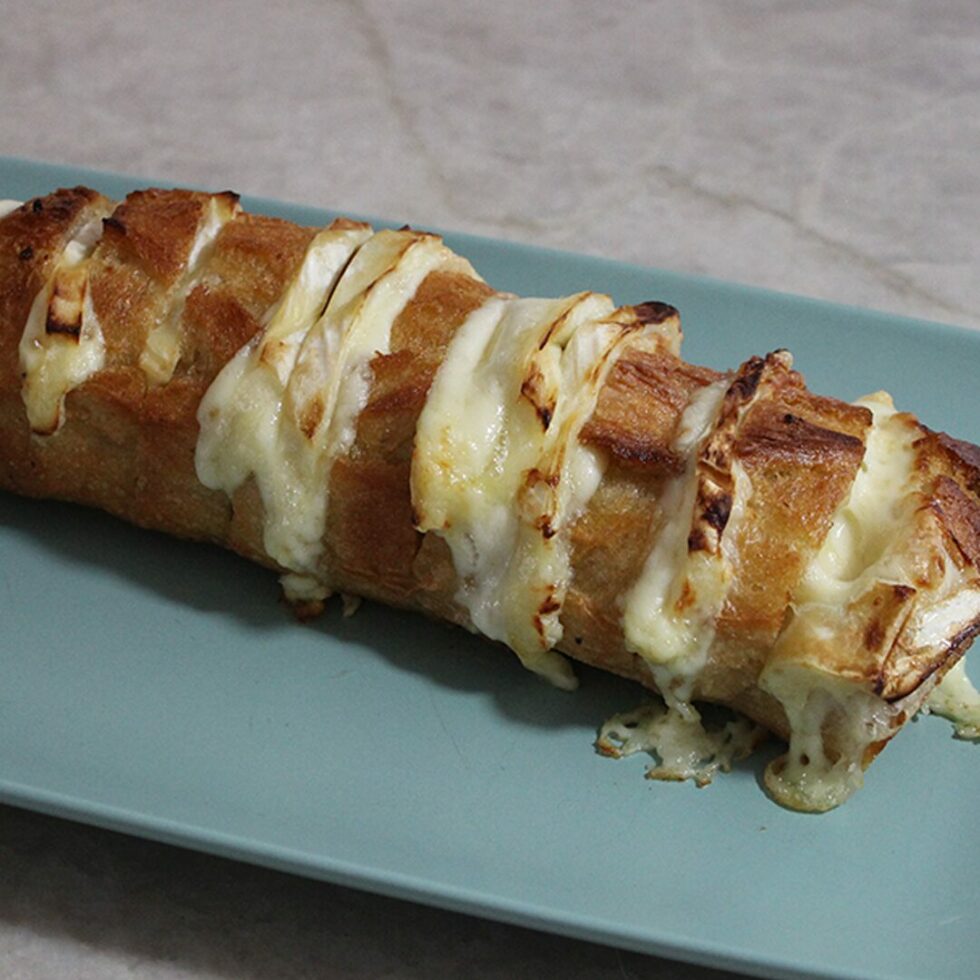 Baguette de Marie Blachère au brie fondu Marie Blachère